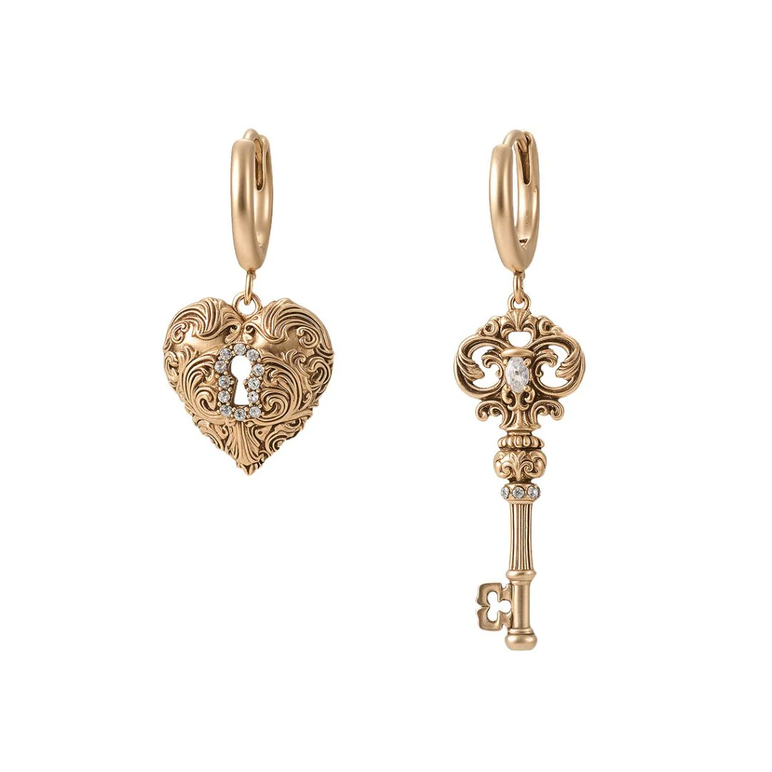Aveline Necklace - Image 11