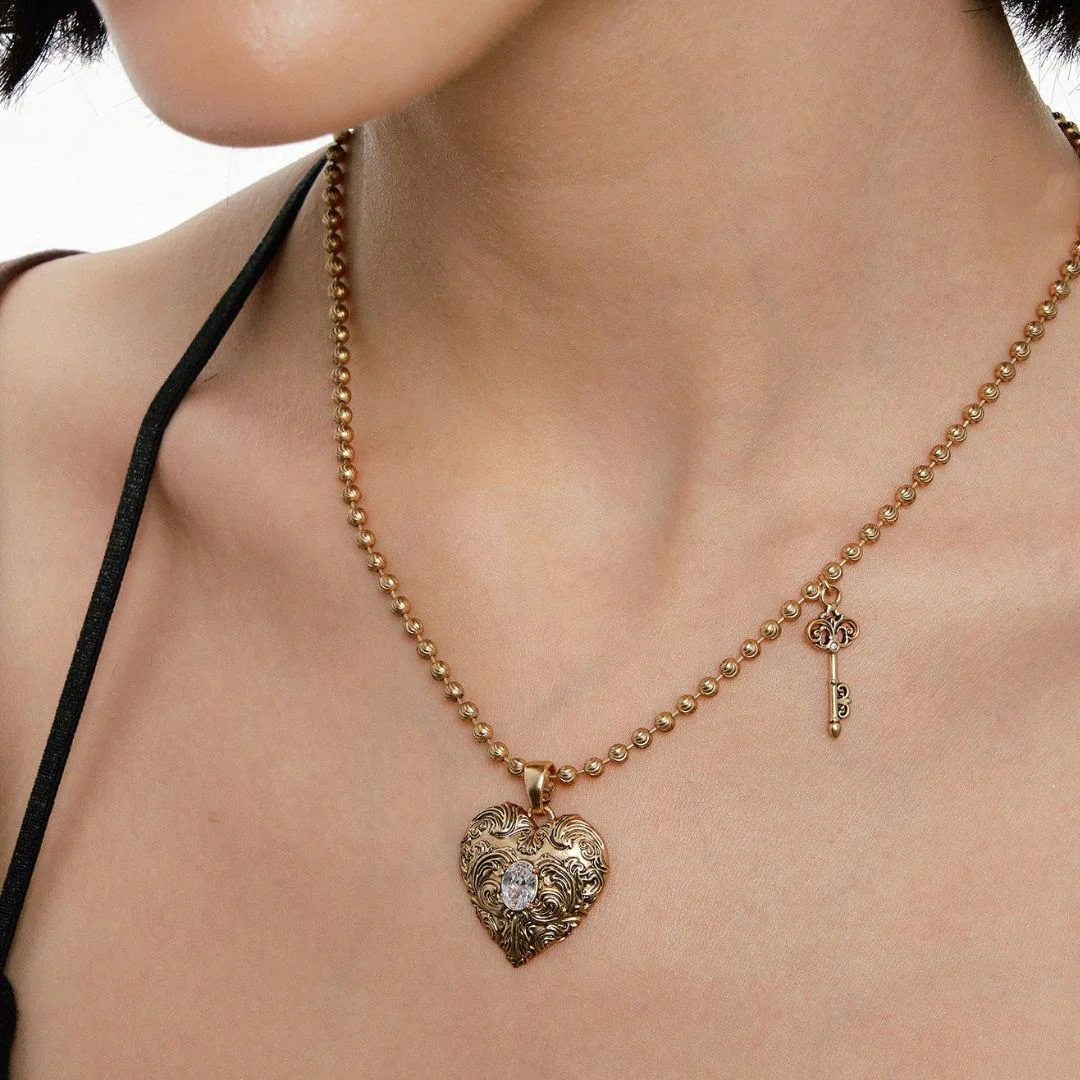 Aveline Necklace - Image 4