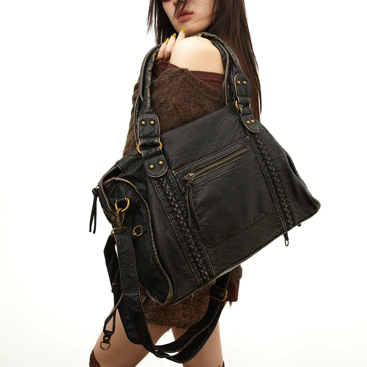 Dakota XL Tote Bag in Vintage Black - Image 4